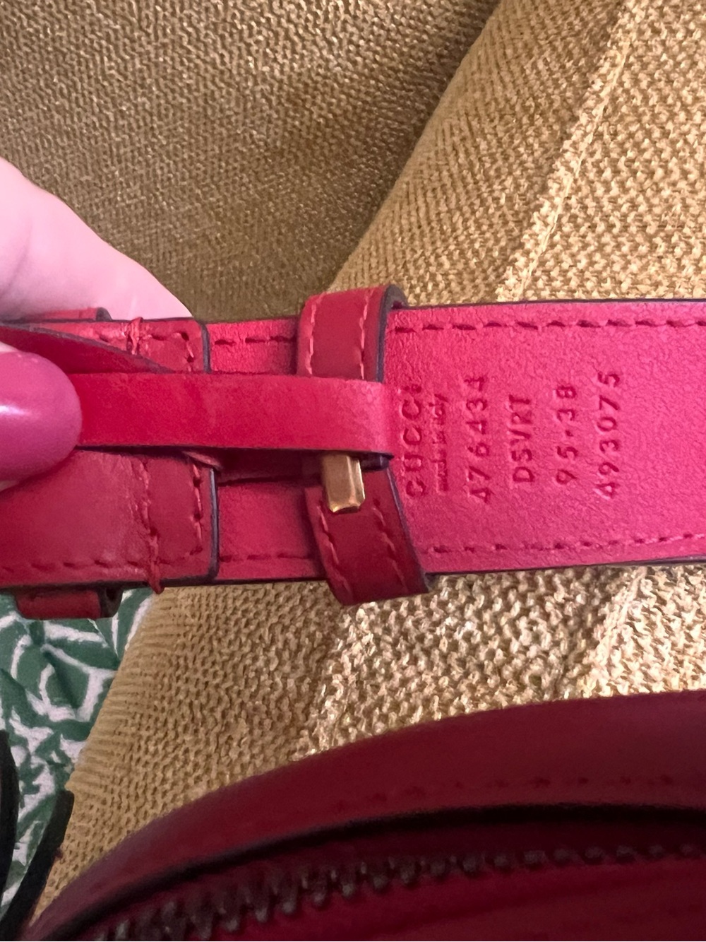 Gucci Red Leather Belt Bag with Gold Accent - Picture 2 of 6